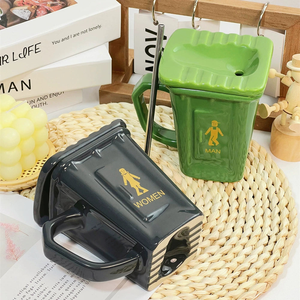 quatting Toilet Shape Ceramic Mug, Funny Squat Toilet Mug, Weird Coffee Cups, Novelty Toile-t Mugs with Lids, Novelty Bathroom Prank Drinking Cup